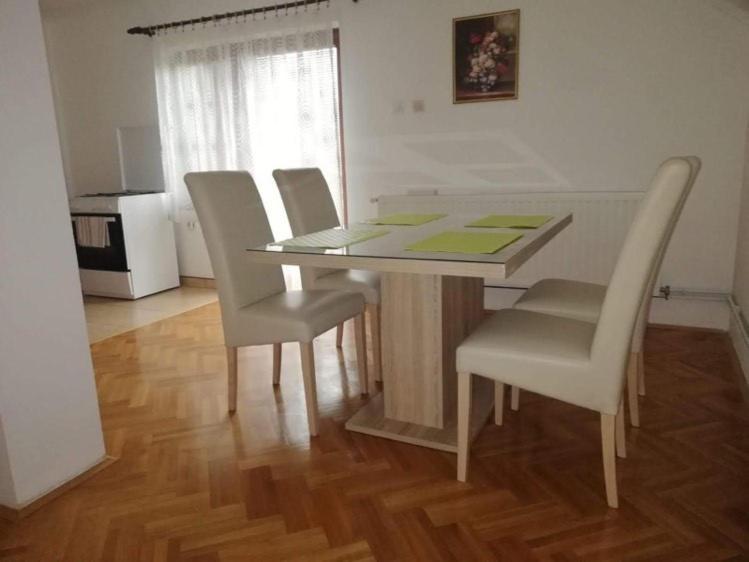 Apartman Nika Otočac Екстериор снимка